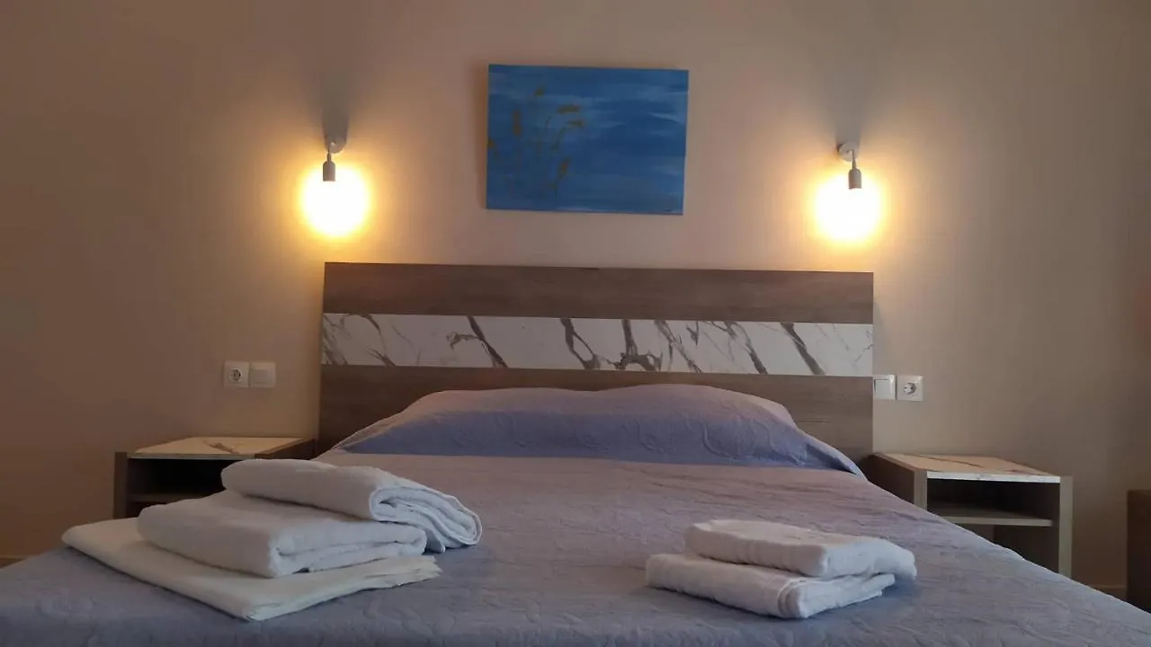 公寓 La Mer Rooms Peraia 希腊
