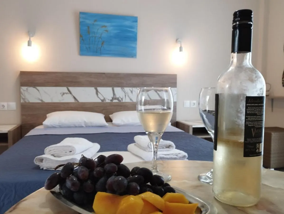 La Mer Rooms Peraia